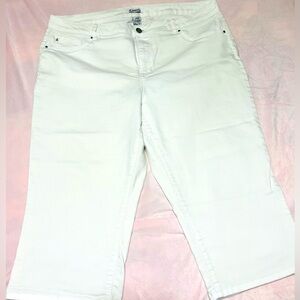 d.jeans Size 20W White pants.